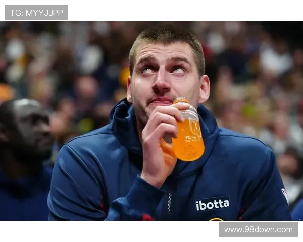 约基奇助攻破纪录再创三双神迹